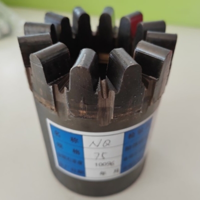 Cable metálico que quita el corazón al pedazo impregnado 75m m de base del Nq para el muestreo duro de la roca del granito