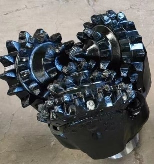 Broca Rodillo Tricono Estándar Api 14 3 / 4'' Iadc 127 Diente Acero