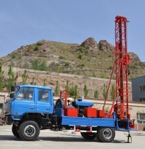 Camión de la perforadora del agua de la profundidad de GL-IIA los 300m montado para rocas duras