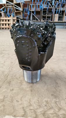 Perforación de pozos de agua de trozos de trícone Perforación de pozos de agua