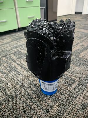 IADC637 6 1/2 pulgadas Tricone Rock Bit con inserciones de carburo de tungsteno para la perforación de formación dura