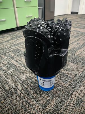 IADC637 6 1/2 pulgadas Tricone Piedra Bits Proveedor API Dente de acero TCI Tricone arcilla poco agua Pozo de perforación poco